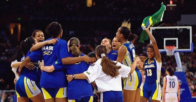 Pela segunda Olimpíada seguida o basquete feminino representou muito bem o Brasil e subiu no pódio (Divulgação)