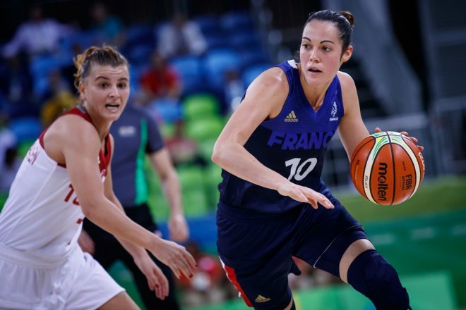 A França superou início ruim e conquistou grande vitória sobre a Turquia na abertura do basquete feminino no Rio 2016 (Divulgação/FIBA)