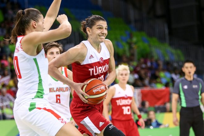 A experiente jogadora de 36 anos, Nevriye Yilmaz, foi a cestinha da Turquia, com 26 pontos (Divulgação/FIBA)