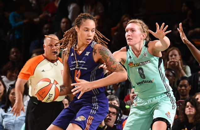 "Azarão" dos playoffs, Phoenix Mercury fez mais uma vítima e avançou no mata-mata da WNBA (Divulgação/Getty Images)